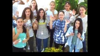 Lenguaje de signos: Hijos de un mismo Dios (Macaco)