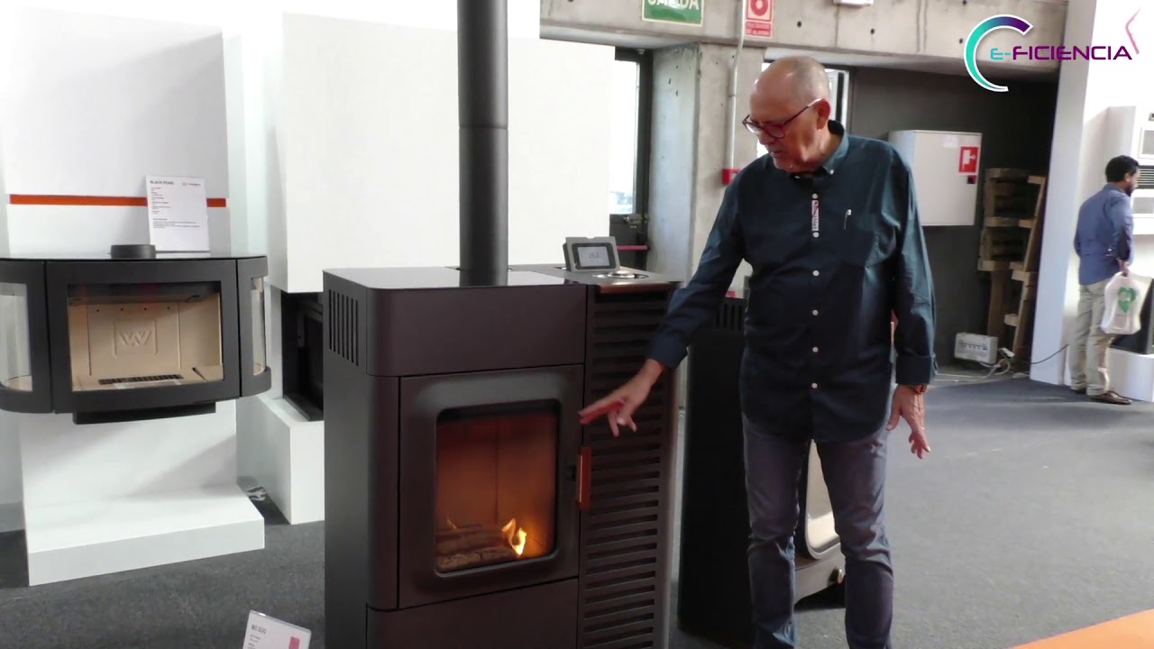 Austroflamm nos presenta su nueva estufa híbrida, pellet y leña en la misma estufa.