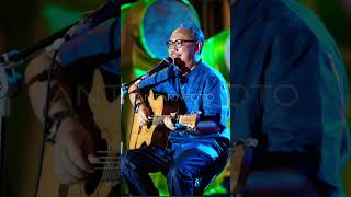 Download lagu #music #popularsongs #nostalgia #kenangan #Shorts - Berita kepada kawan - Ebiet G ade mp3
