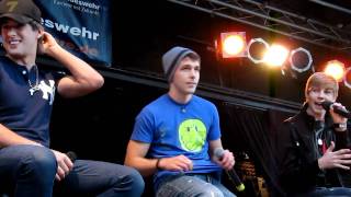 HD - Varsity Fanclub performing Guitar in Oberhausen