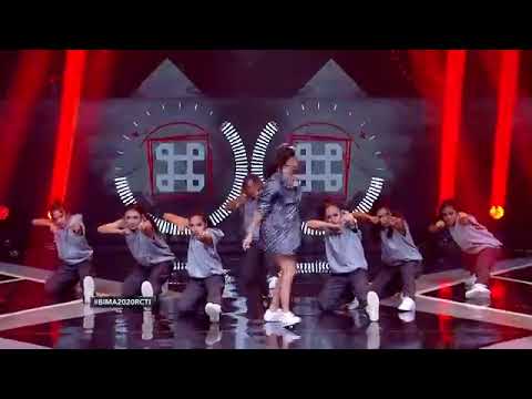 agnez mo -diamonds @ billboard indonesia music awards 2020 