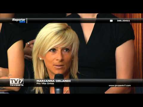 iReporter Sera del 11/06/2015 - Omosessuali si nasce? (2 di 5)