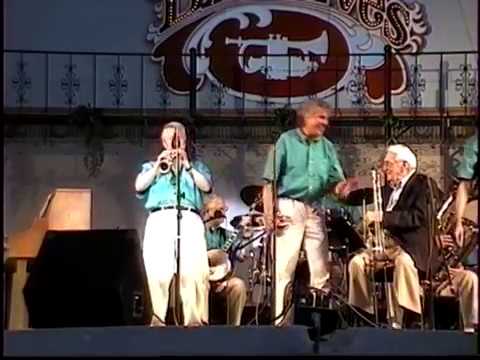 "Shake That Thing" with Bob Schulz and Spiegle Willcox (8 of 9)