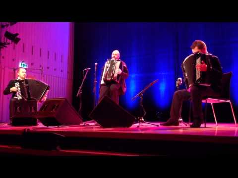 From improvisation to Prelude E-minor Op.28 No.4 (Motion Trio) - 3.X.2013