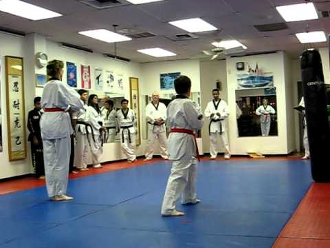 2011.12.01 DOM RED STRIPE 01.AVI