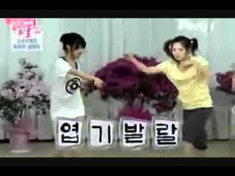 HyoYoung Moment #11-Silly Comic Dance