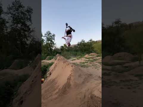 Экстремальный спорт Freestyle Scooter on Dirt!? #shorts