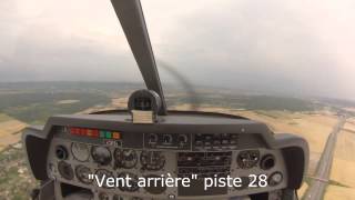 preview picture of video 'Tour de piste de l'aérodrome des Mureaux'