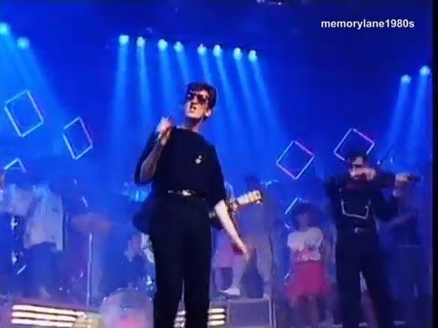 The Bluebells - Young At Heart. Top Of The Pops 1984.