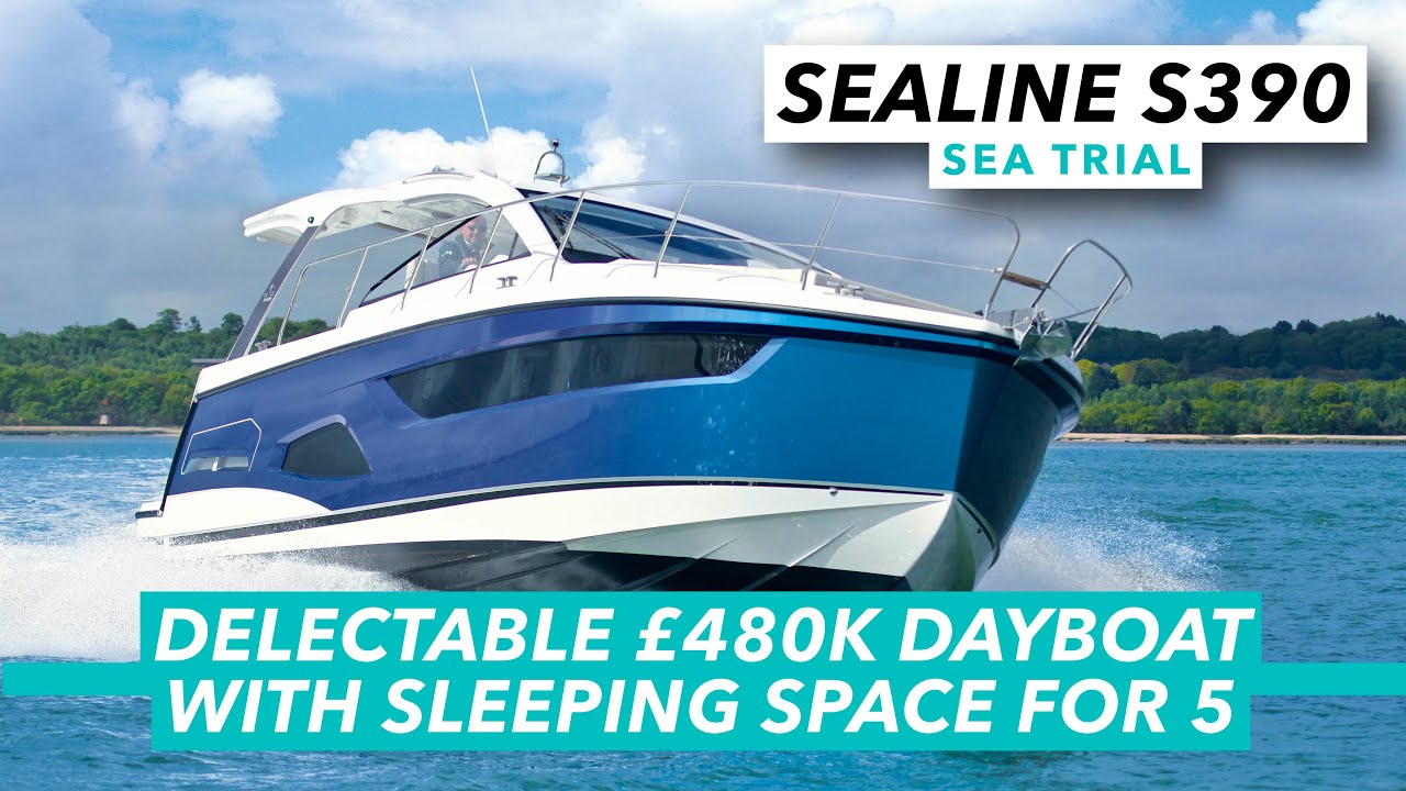 Sealine S390 sea trial