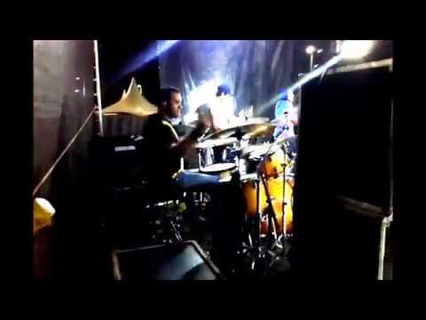 Ele É A Solução - Banda Trinum