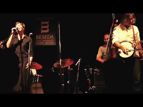 Katka García a Druhá tráva: La Tarara