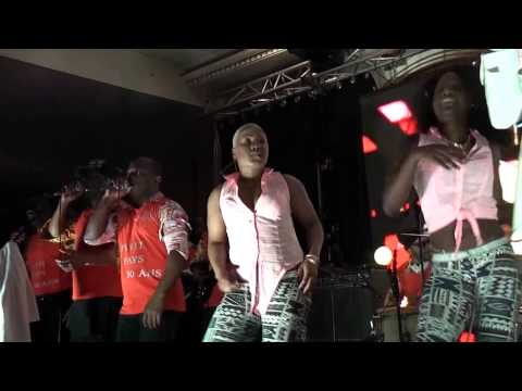 Petit Pays Effatta  Concert Live à Sarcelles 07-03-2014