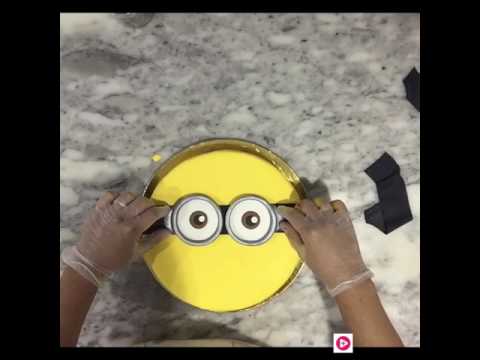 Minions cake & cupcake design