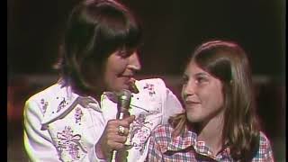 HELEN REDDY with daughter TRACI - YOU AND ME AGAINST THE WORLD