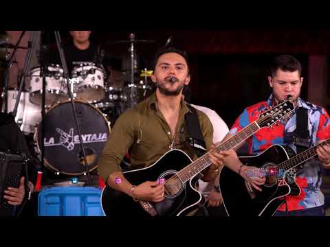 La Ventaja Ft. Los Nuevos Ilegales - La Nueva Escuela (En Vivo 2021)