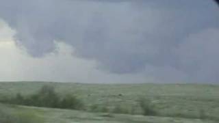 preview picture of video 'Kansas Rotating Wall Cloud with brief tornado!'
