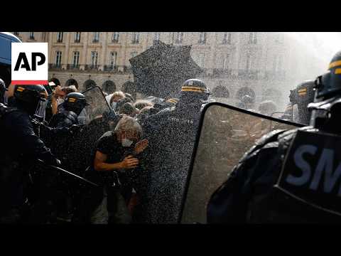 法國示威者因學校經費問題與警方爆發衝突！ (Protesters clash with police in France in school funding protest)