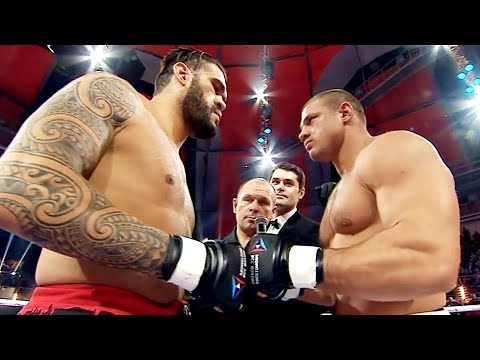 Russian Hulk vs Brazilian BIGFOOT | Titans Fight