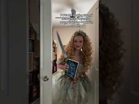 Let’s pretend we’re in a fantasy world & have a pet dragon #booktube #fantasybooks #booklover #books