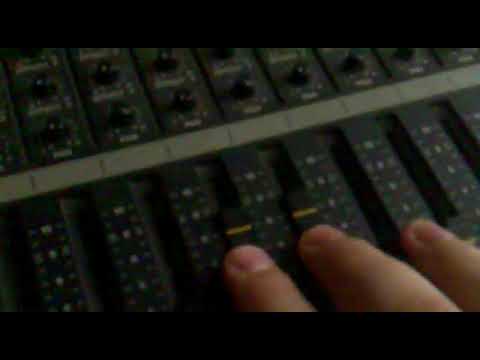 Kawai MM16 16-Channel MIDI Mixer | Reverb