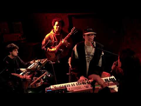 Ainé - Scappare ft Nico Arezzo Live @Sghetto Bologna