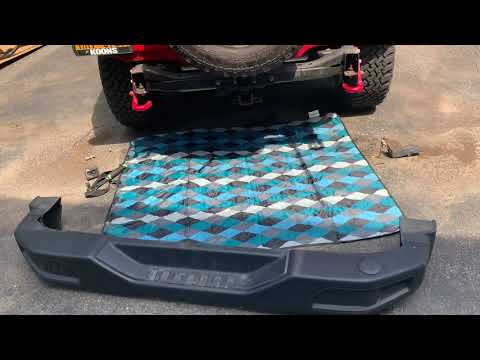 Remove: 10th anniversary steel rear bumper Rubicon Hard Rock