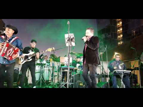 Stevie D and The All Star Cast - Me Crei de Ti