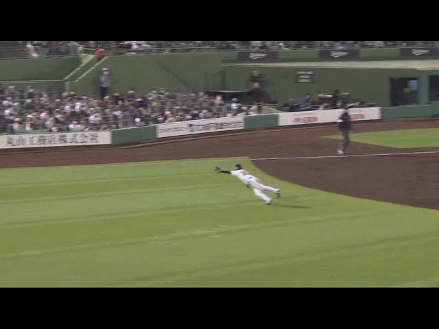 【5回表】バファローズ・大城滉二 強い打球をファインプレーでアウトに取る!! 2022年5月17日 オリックス・バファローズ 対 北海道日本ハムファイターズ