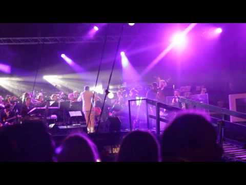 Elske De Wall zingt Listen tijdens de Night of the Proms Amiraliteitsdagen 4-9-2015 Dokkum