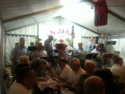 Bergmusikanten Waldfenster - Es ist Feierabend ( 's is Feieromt)