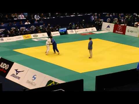 Mundial de judo 2013 - Maya Aguiar vs Catherine Roberge