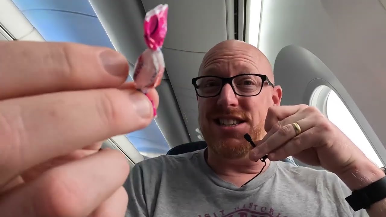 AZAL Business Class Lounge thumbnail