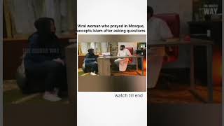 Download lagu A non-Muslim woman prayed in a mosque... mp3
