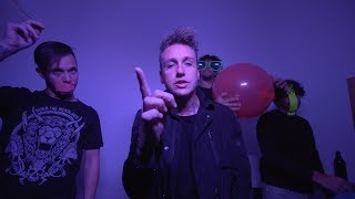 Papa Roach - Traumatic (Official Video)