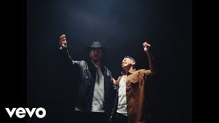 Esta Vida (Qué Bonita Es Esta Vida) Lyrics English Translation