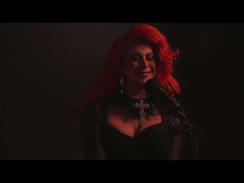 TOLLIE PARTON EN LILLY SLAPTSILLI