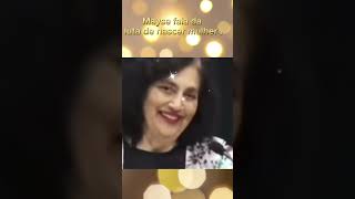 Mayse lembra da dificuldade de nascer mulher no mundo.
