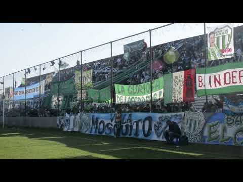 "un dia me dijo mí vieja , a dónde vas hijo tan apurado ... LAFERRERE" Barra: La Barra de Laferrere 79 &bull; Club: Deportivo Laferrere