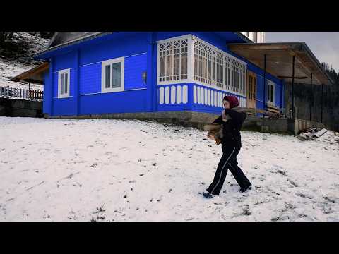 Cooking smoked pork, BBQ! A woman lives in the mountains far from civilization
