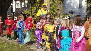preview picture of video 'Shelbina Elementary Halloween Walk'