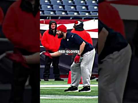 Does MATCHING Gloves Give NFL Players an Edge?!?