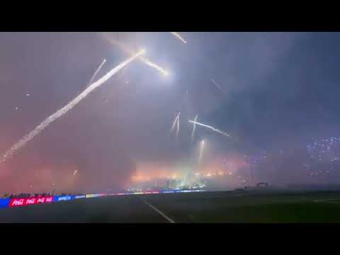 "Brutal recibimiento de Racing Club vs Flamengo. Semifinal de la Copa Libertadores 2025" Barra: La Guardia Imperial &bull; Club: Racing Club