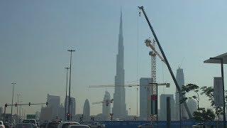 preview picture of video 'Abu Dhabi to Dubai U.A.E. / Burj Khalifa (828m) & Burj al Arab. The Dubai Mall'