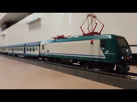 ViTrains E464 umgebaut auf Märklin mit Sound und MDVC Wagen