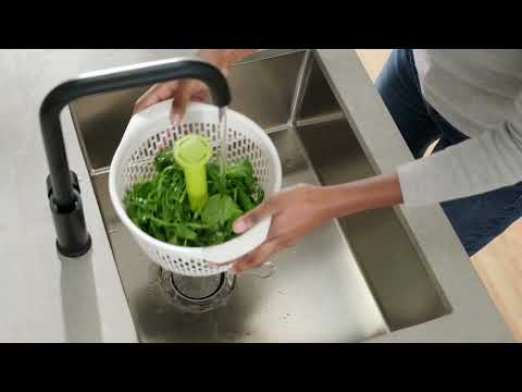 Joseph Joseph Spindola In-Sink Salad Spinning Colander - White
