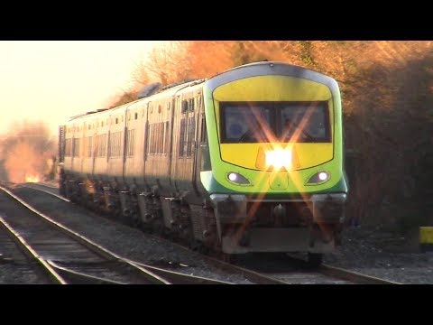 Irish Rail Mark 4 Intercity Train + 201 Class Loco - Sallins & Naas, Kildare