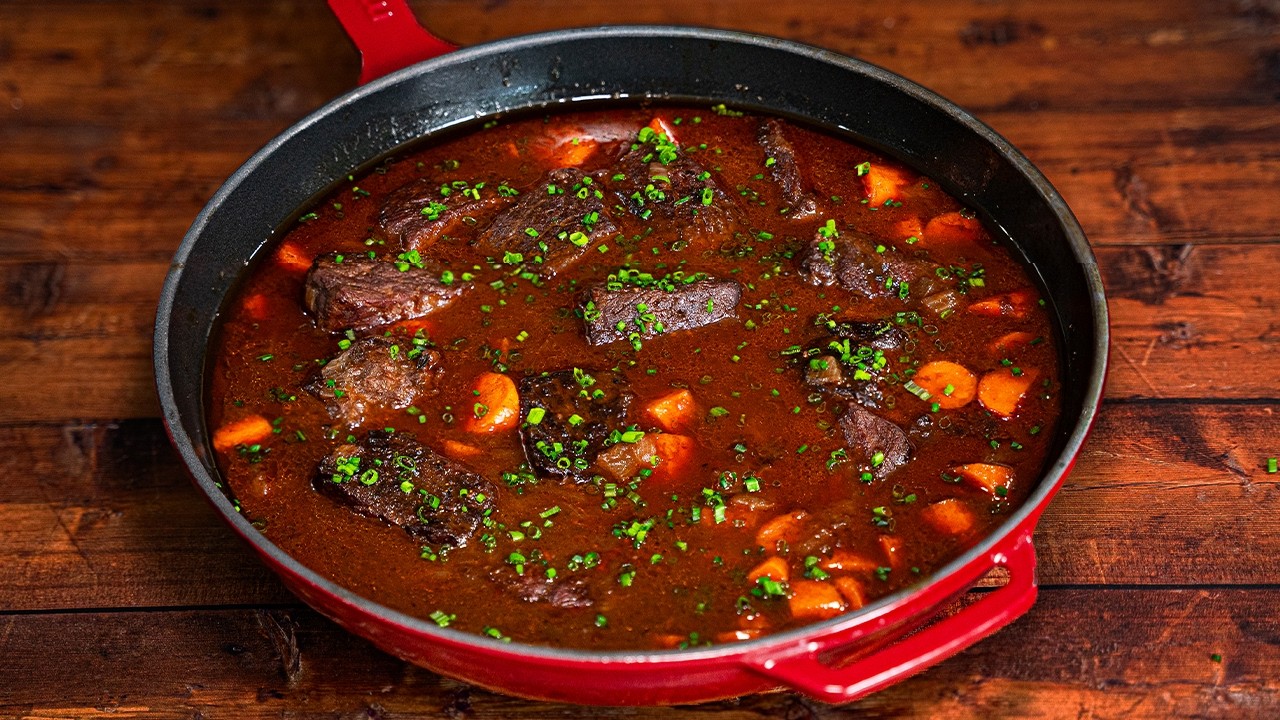 Braised Short Ribs with Creamy Mashed Potatoes