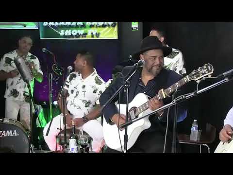 Tito González ( las morenas en vivo)