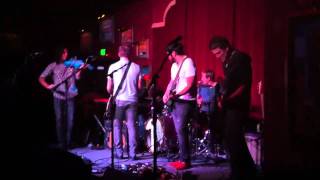 Alpha Rev - Stuck In A Crowd